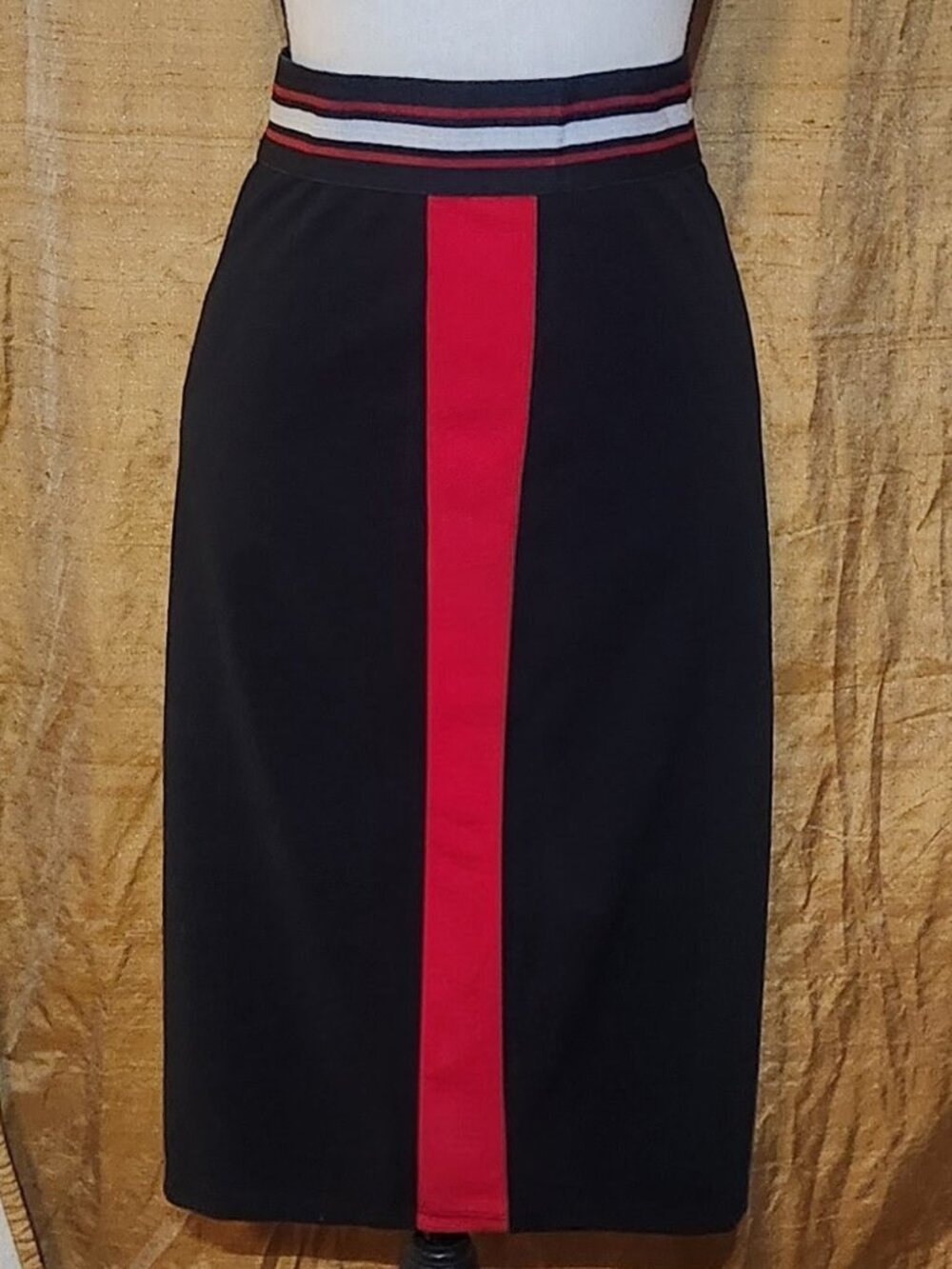 NWOT Haute Monde Stretch Pencil Midi Skirt Size S